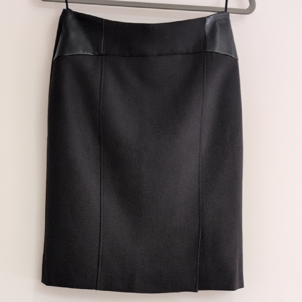 Hugo Boss Black Pencil Skirt W Vegan Leather Waist Detail Size 4P